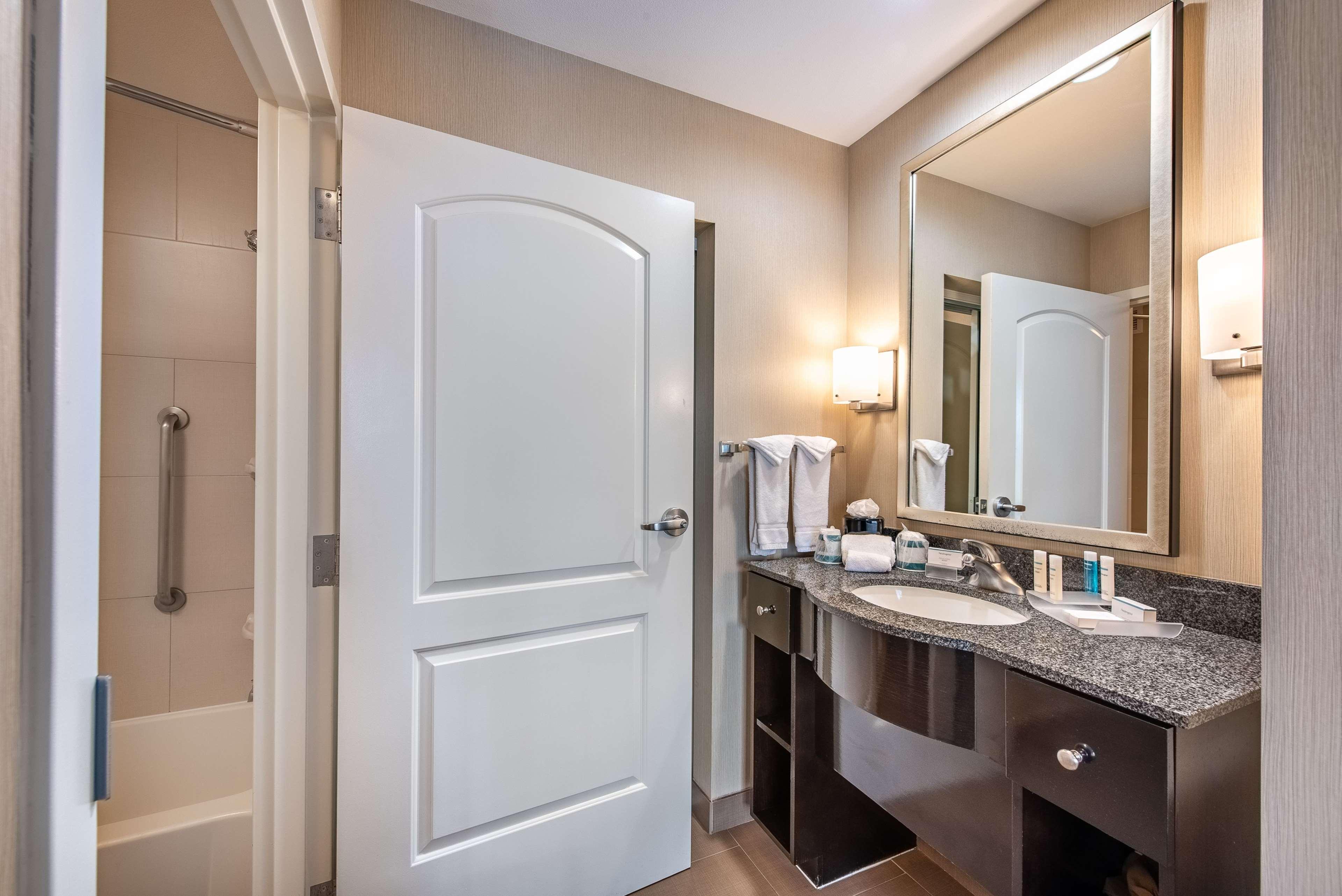 Homewood Suites By Hilton Oxnard/Camarillo Экстерьер фото
