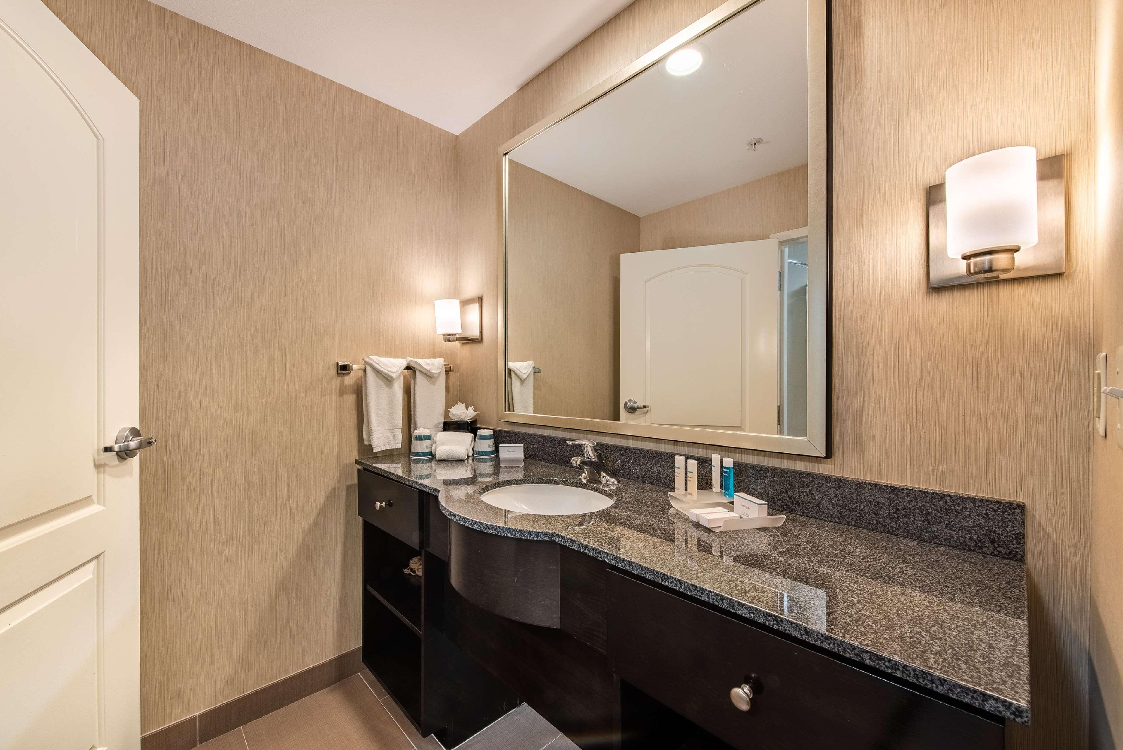 Homewood Suites By Hilton Oxnard/Camarillo Экстерьер фото