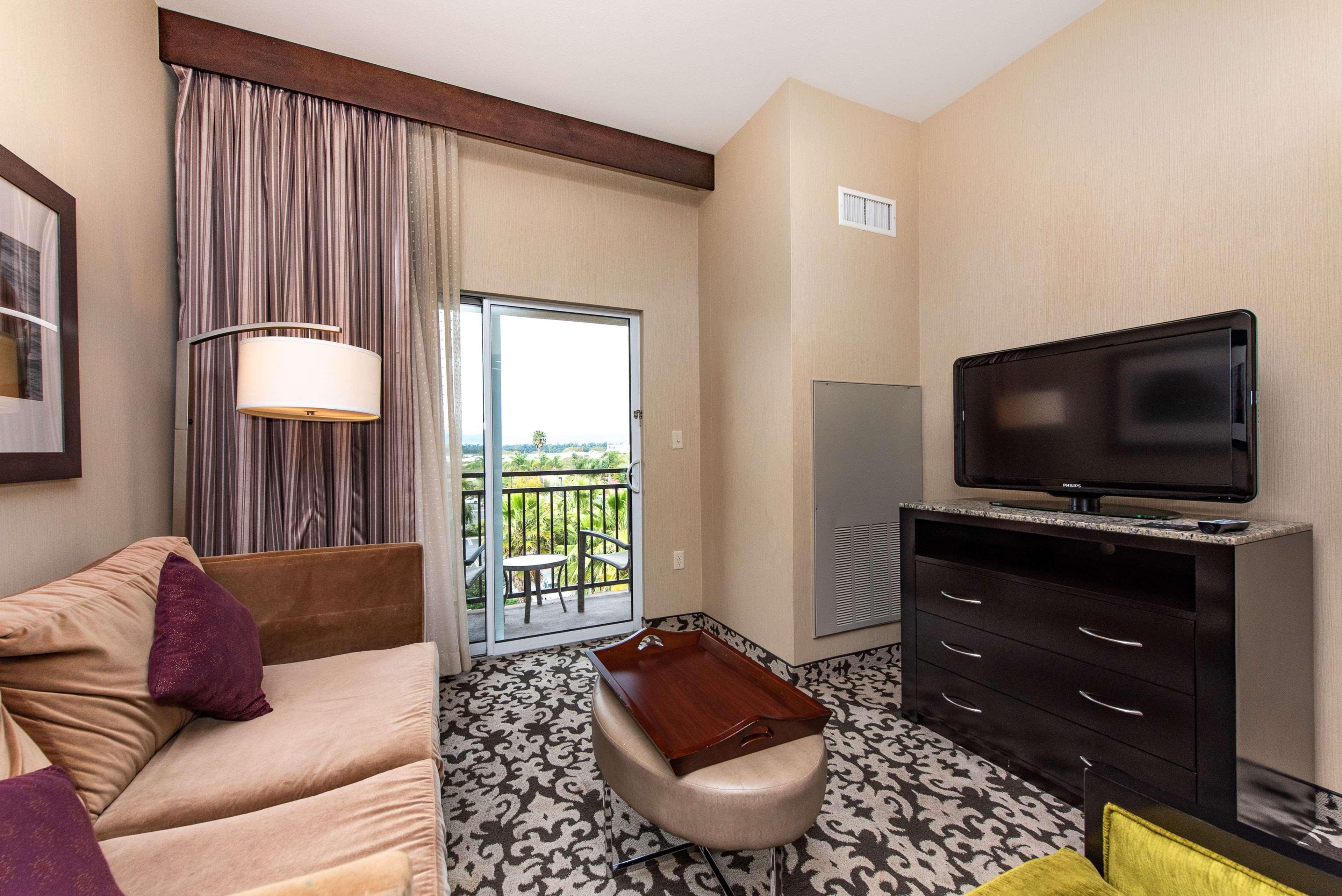 Homewood Suites By Hilton Oxnard/Camarillo Экстерьер фото