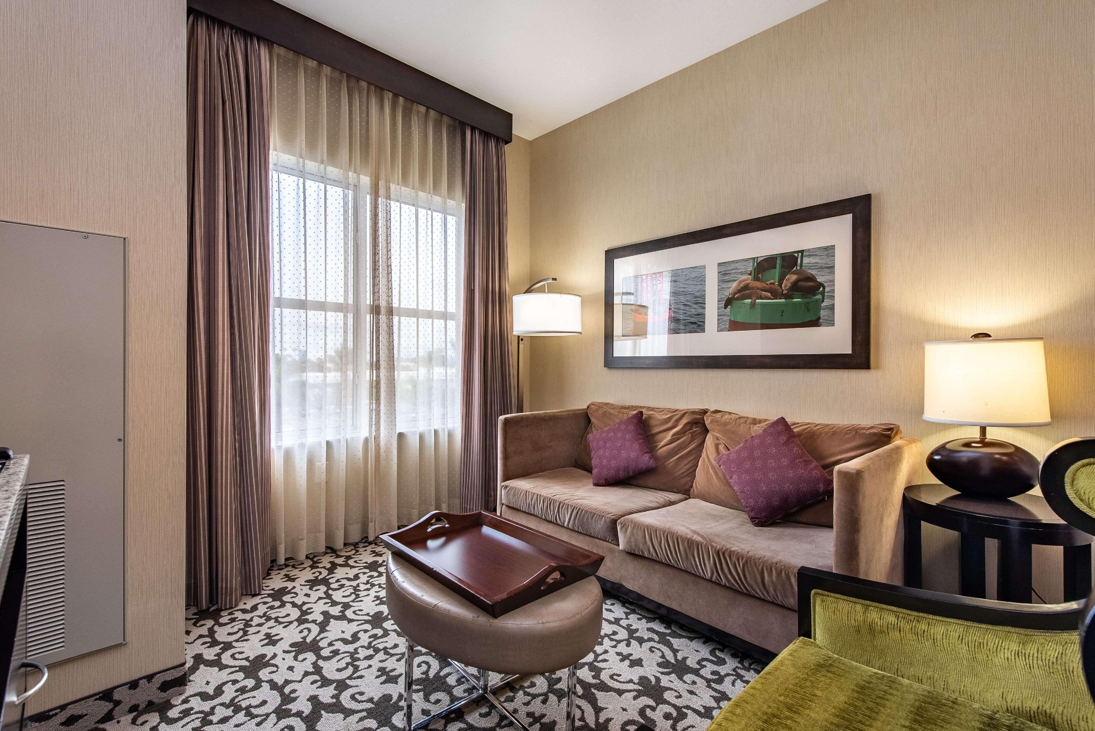 Homewood Suites By Hilton Oxnard/Camarillo Экстерьер фото
